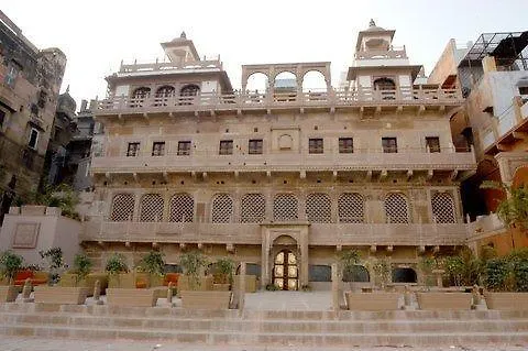 Guleria Kothi At Ganges