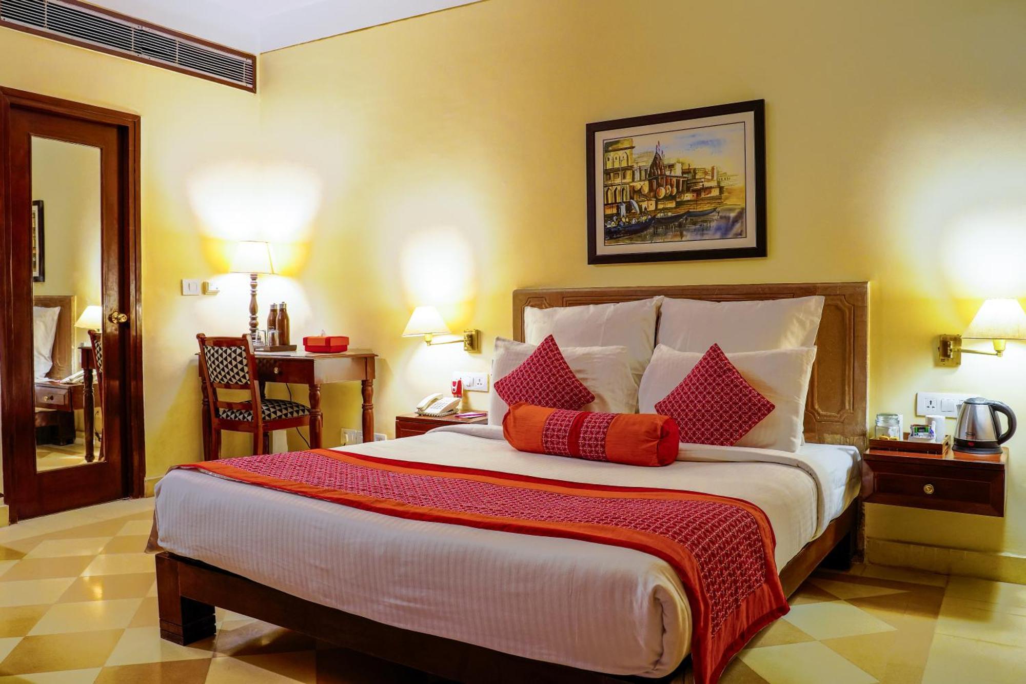 Hotel Guleria Kothi At Ganges 4*