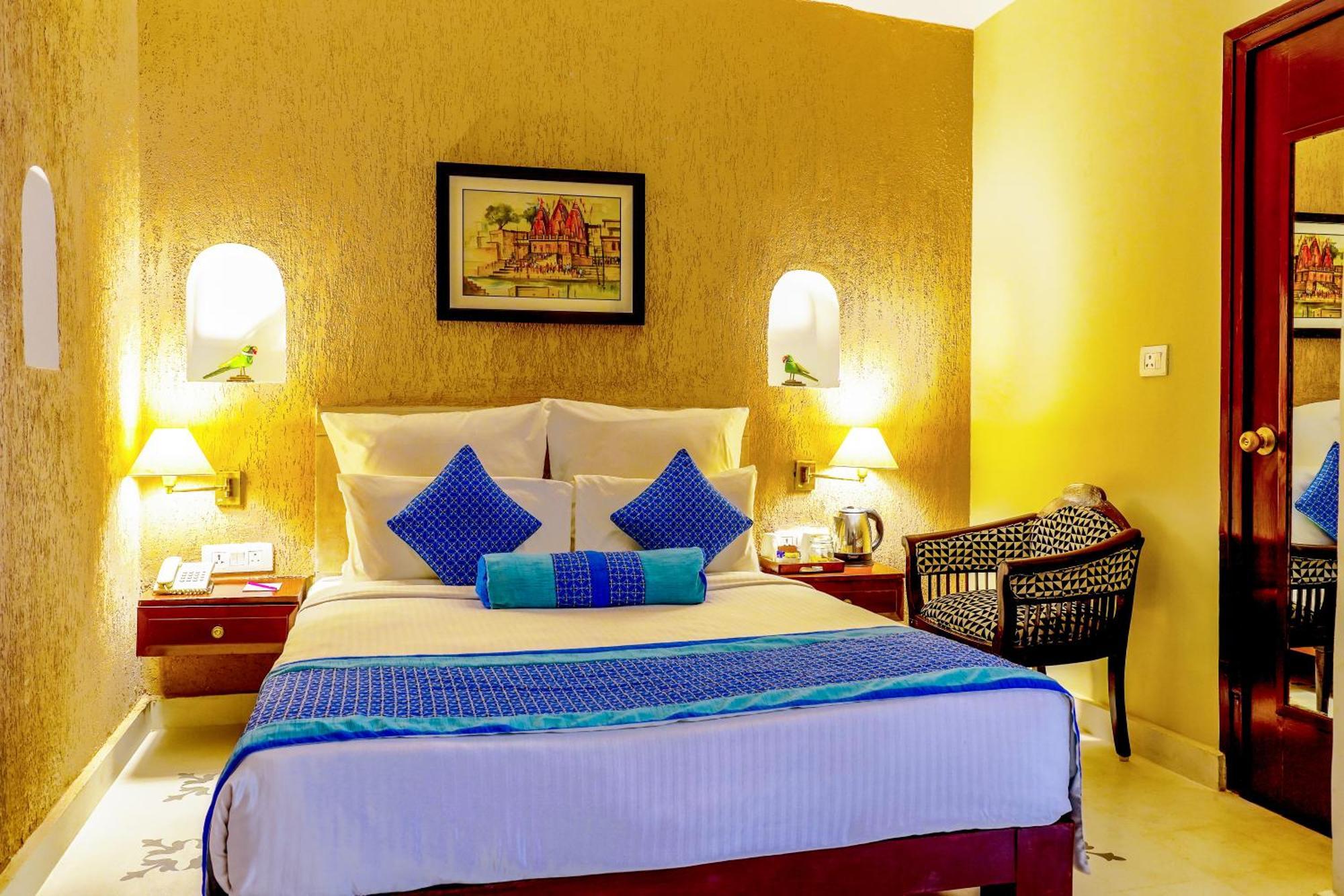 Hotel Guleria Kothi At Ganges Varanasi