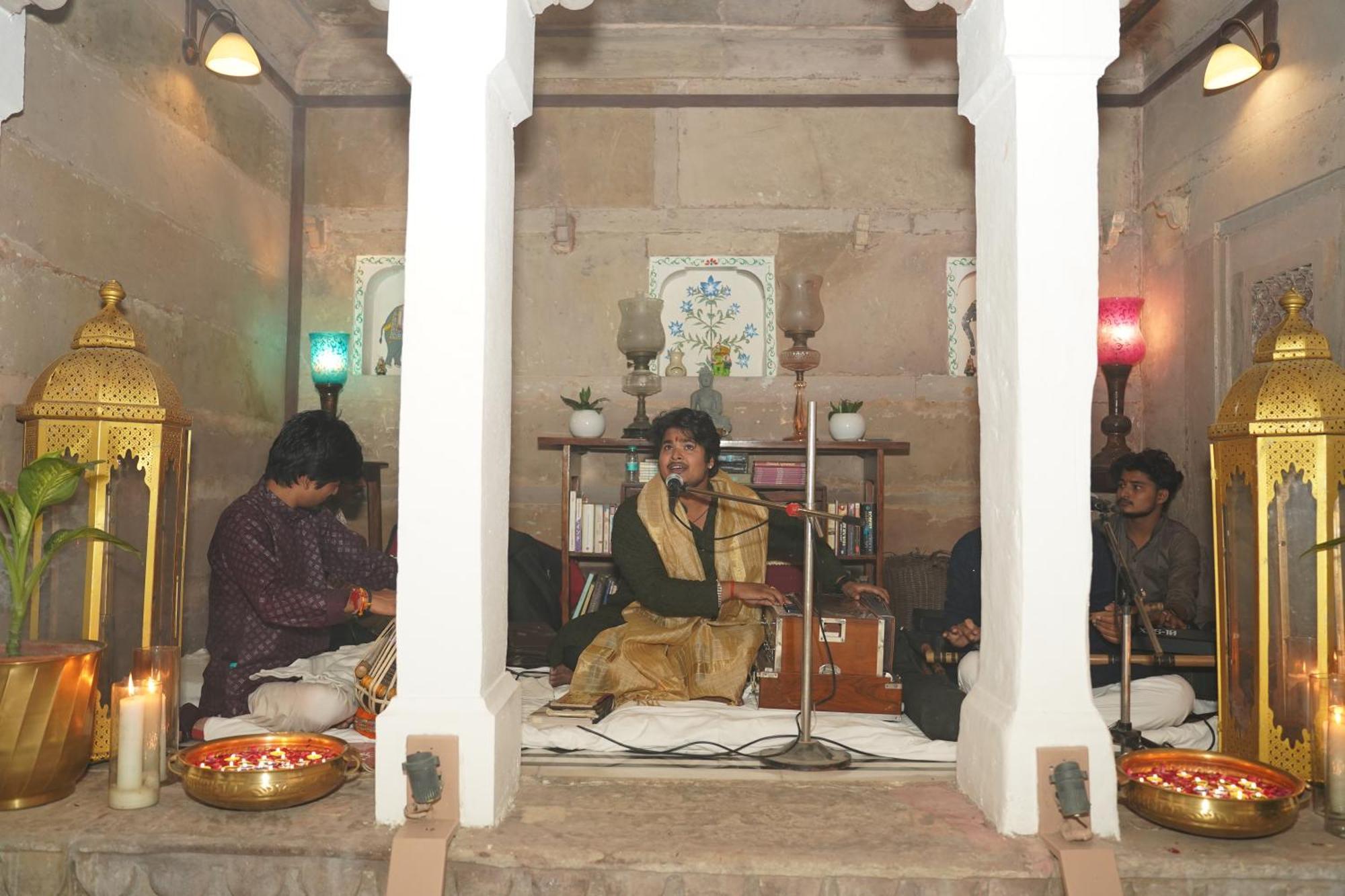 Guleria Kothi At Ganges