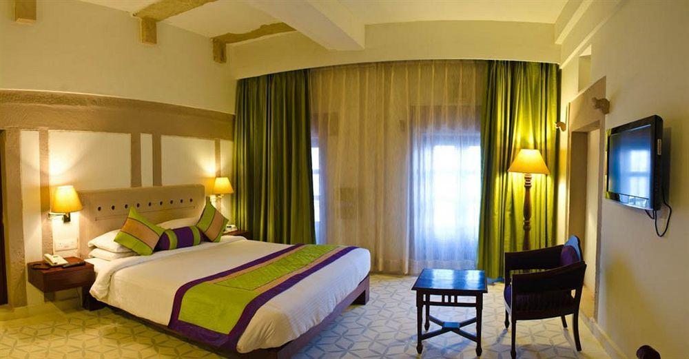 Hotel Guleria Kothi At Ganges Varanasi