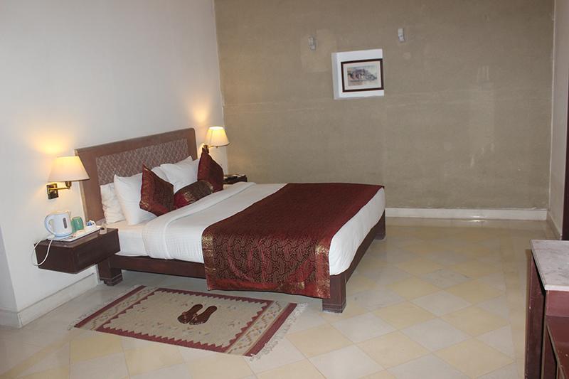 Guleria Kothi At Ganges 4*